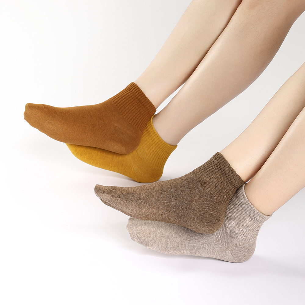 Hualijia Design Brand-Hua Xiaochan Middle Socks