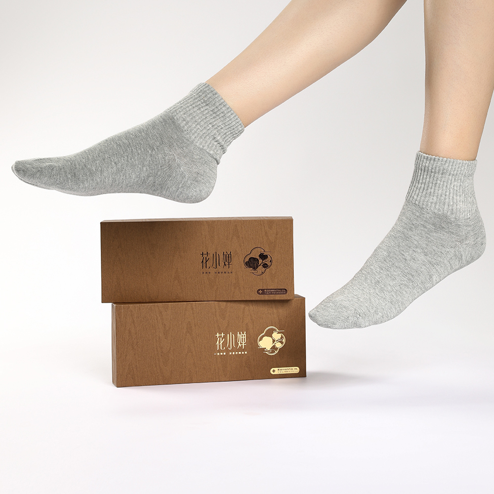 Hualijia Design Brand-Hua Xiaochan Middle Socks