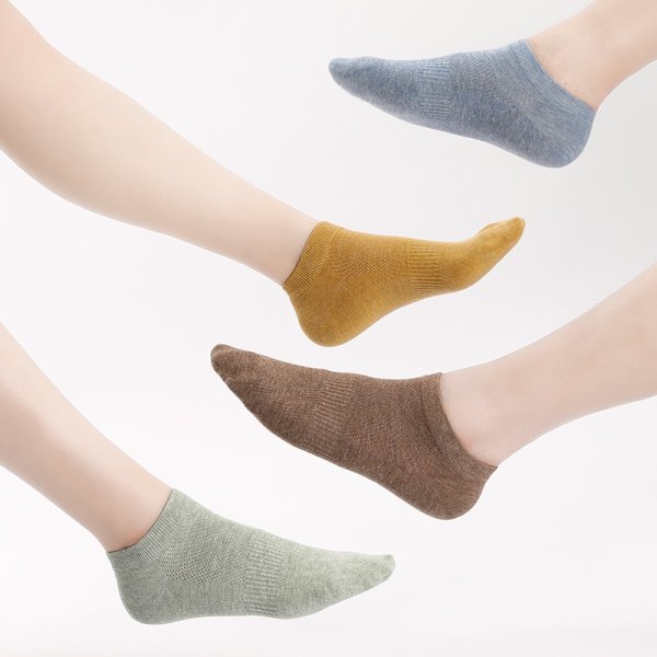 Hua Xiaochan breathable mesh essential oil socks