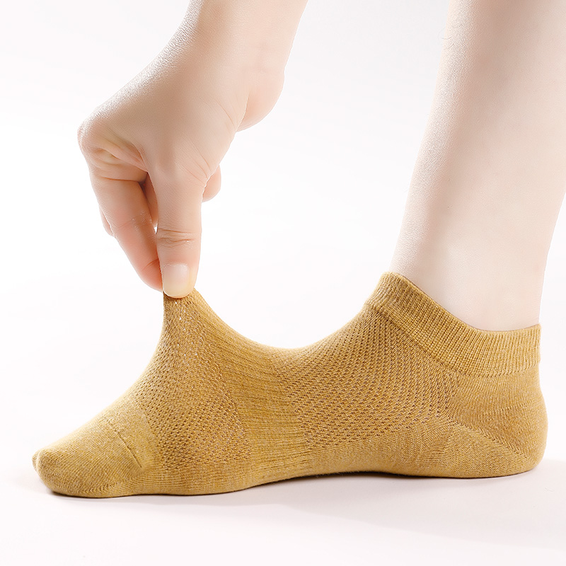 Hua Xiaochan breathable mesh essential oil socks
